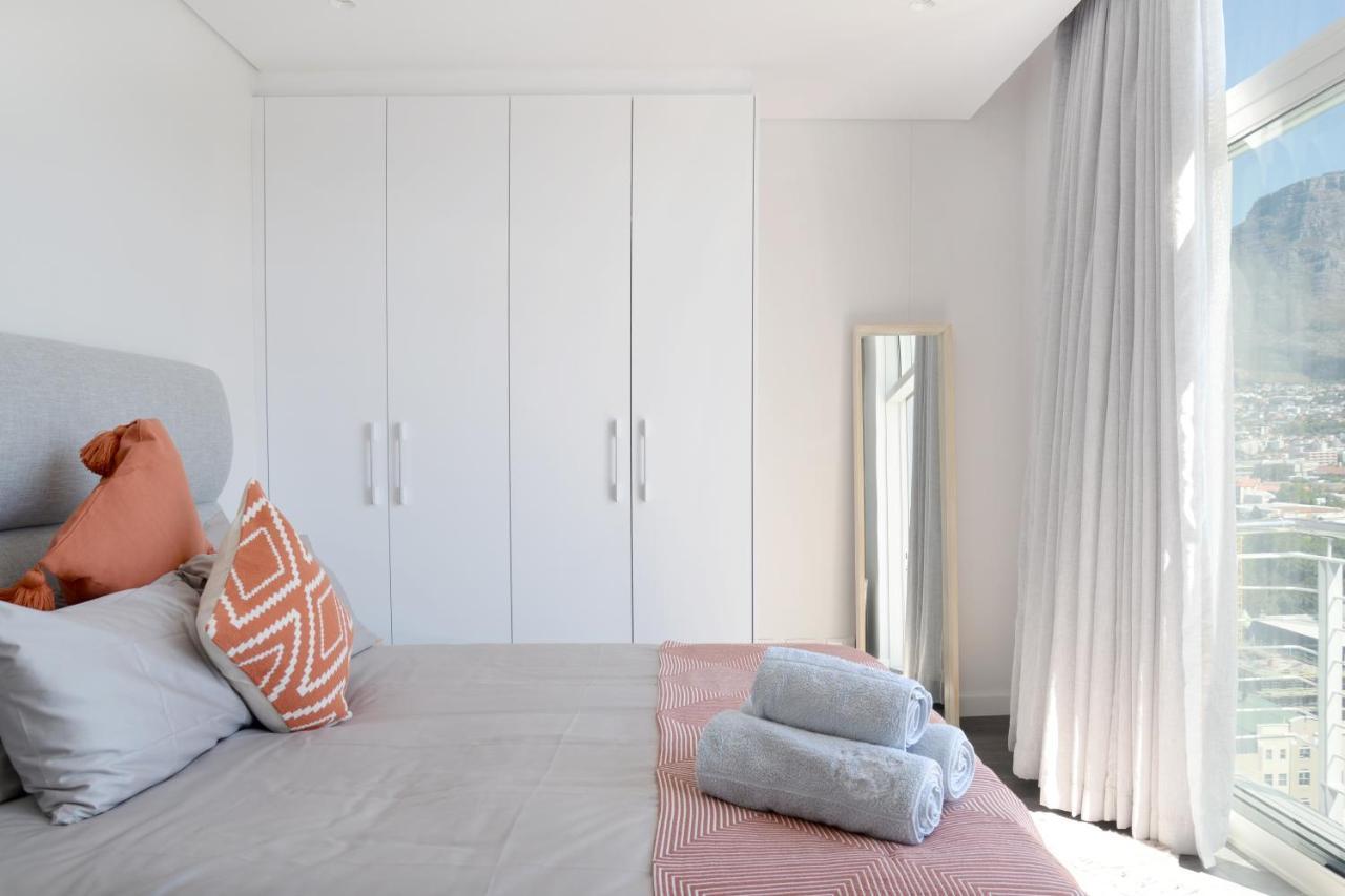 Naomi - Designer Penthouse In The Heart Of *