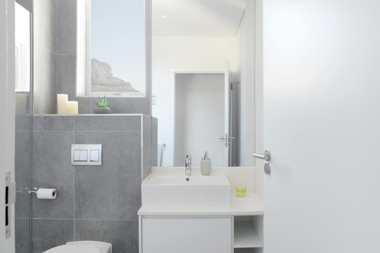 Naomi - Designer Penthouse In The Heart Of Apartment