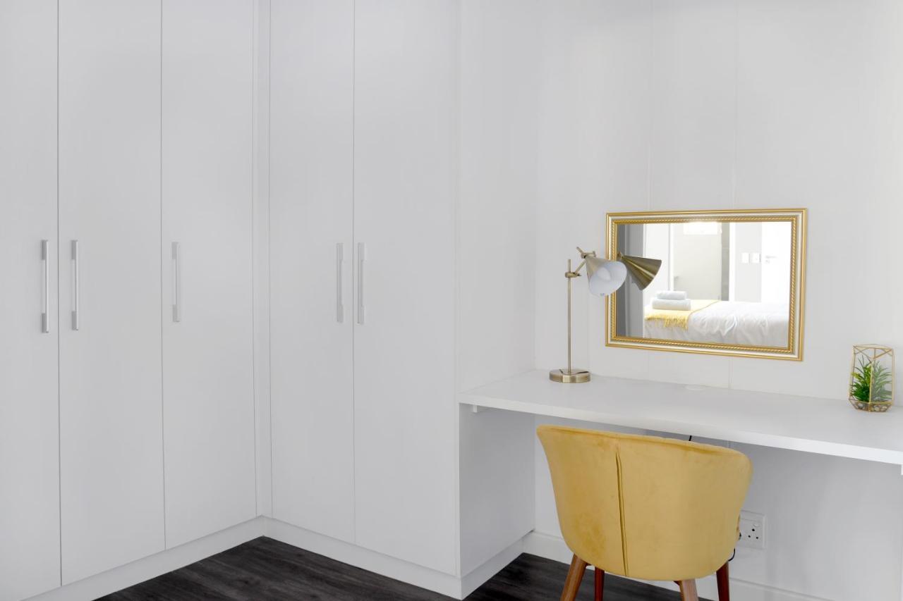 Naomi - Designer Penthouse In The Heart Of Apartment *