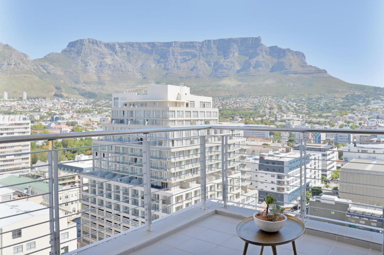 Naomi - Designer Penthouse In The Heart Of Apartment *